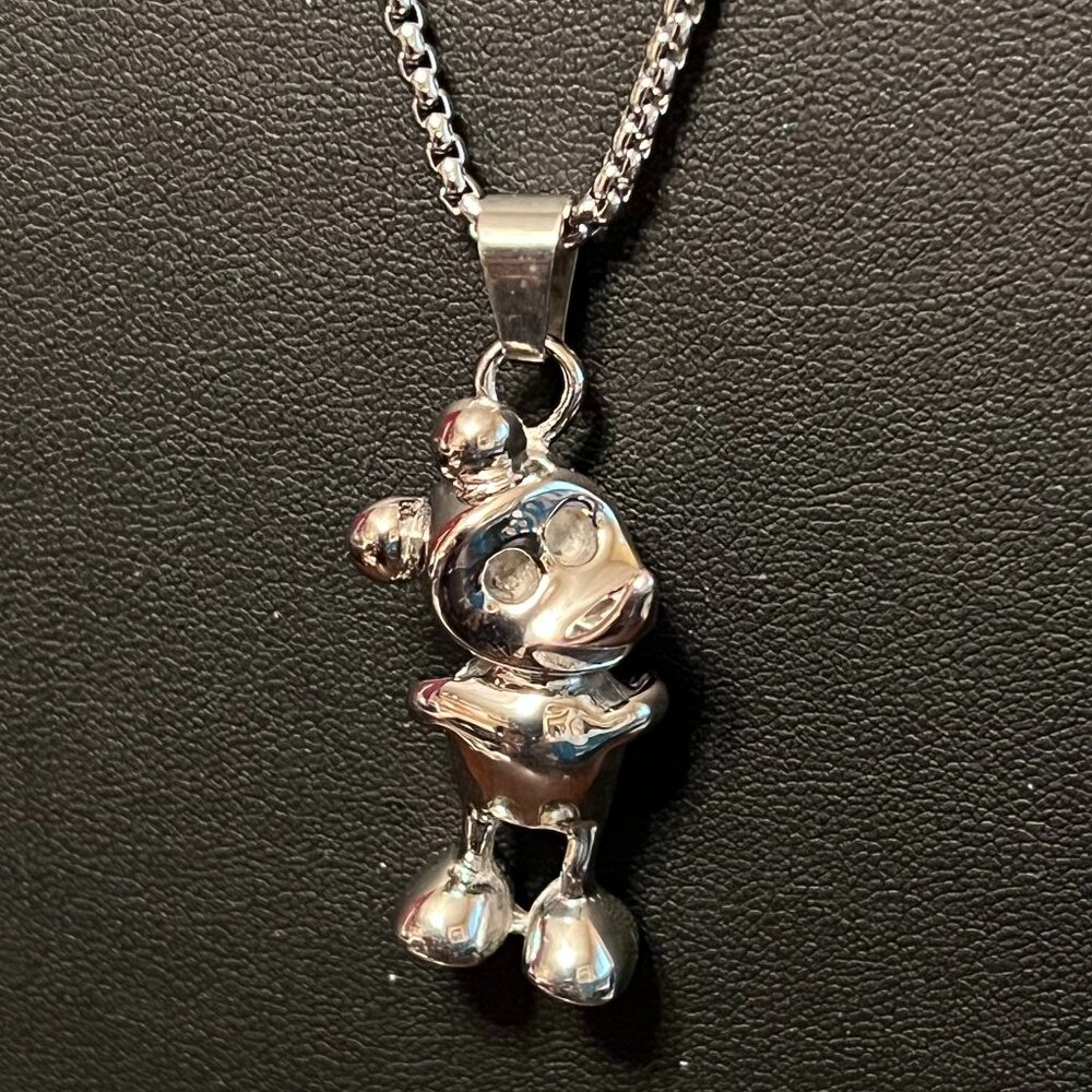 Stainless Steel Mouse on 24" Stainless Steel Chain (333)